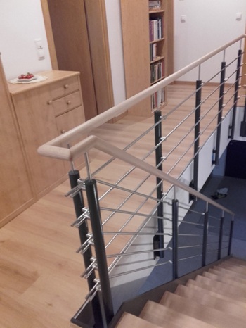 Treppe mit Stahlkonstruktion - einzigartig